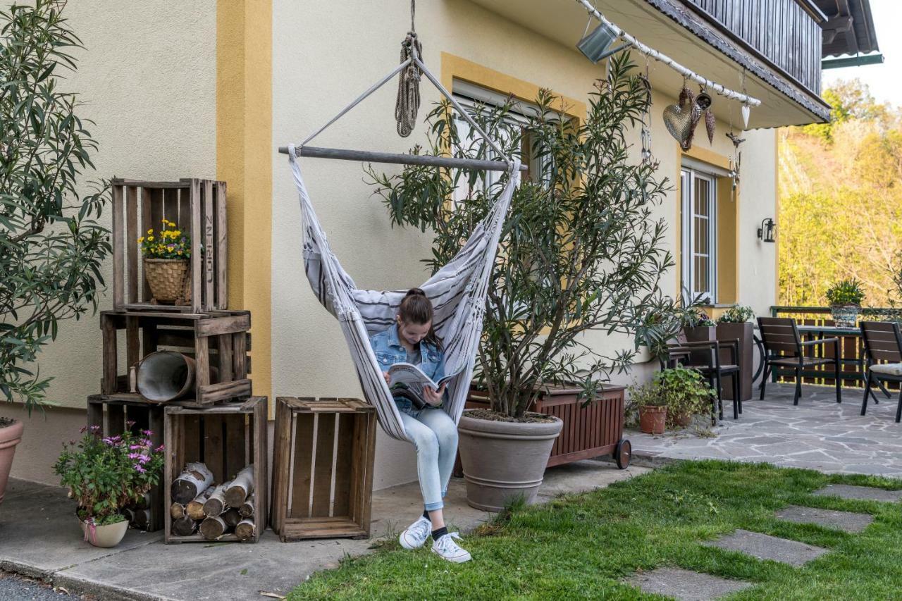 Privatzimmer Haring Kitzeck im Sausal Buitenkant foto